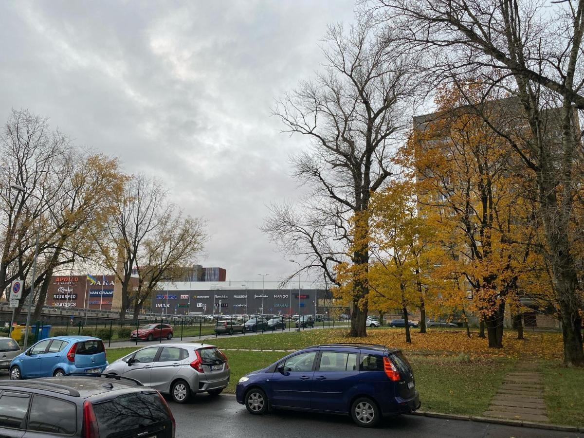 Прелестное Жильё У Akropole, Бесплатная Парковка. Riga Buitenkant foto